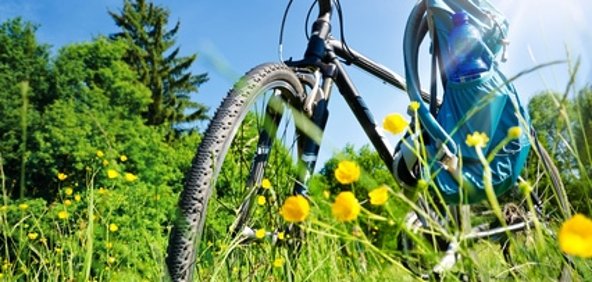Fahrrad Ausflug Erholung Sommer – Bike in Nature Landscape