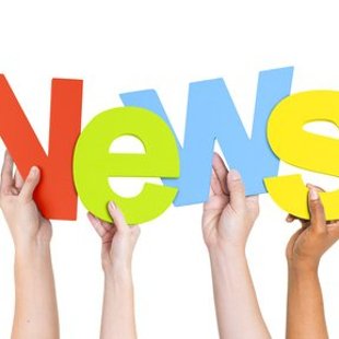 Multi Ethnic People Holding The Word News Schriftzug "News"