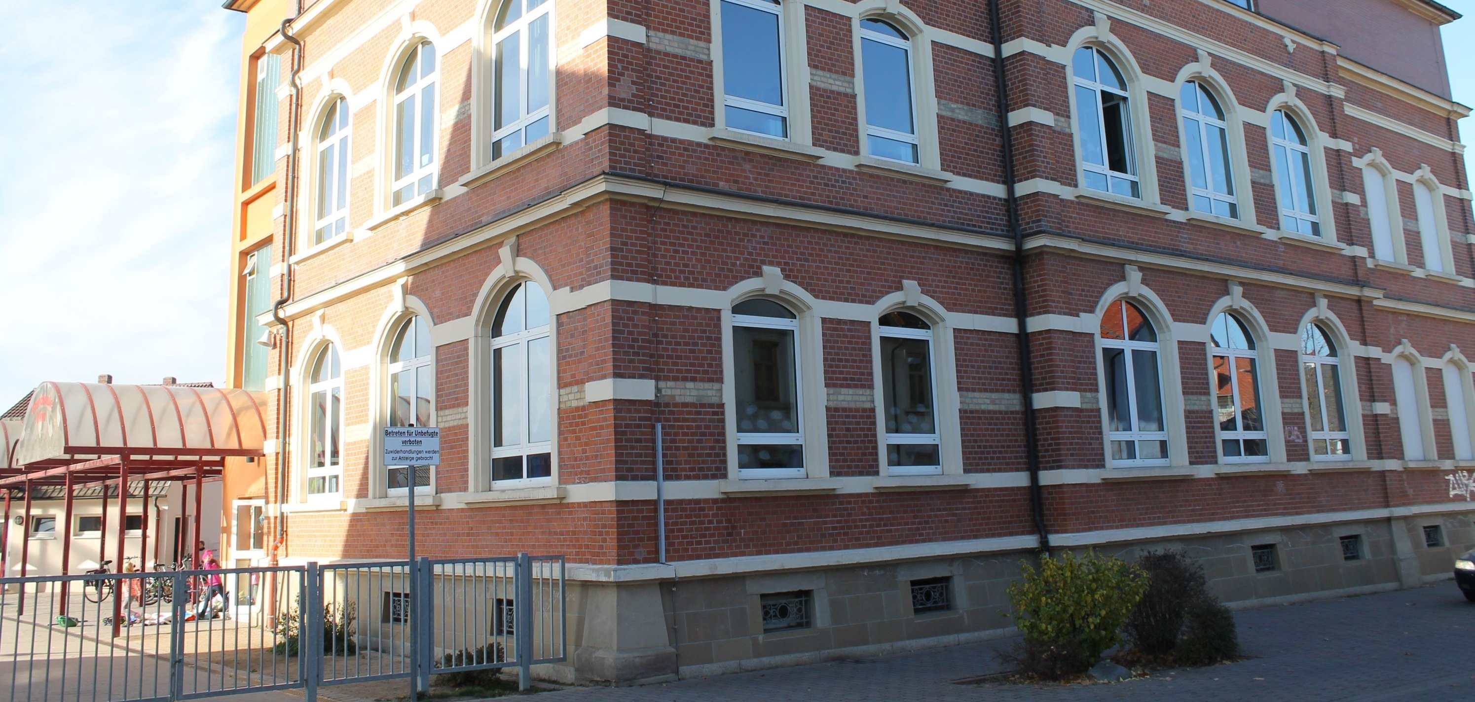 Grundschule Nord zwei Schulgebäude