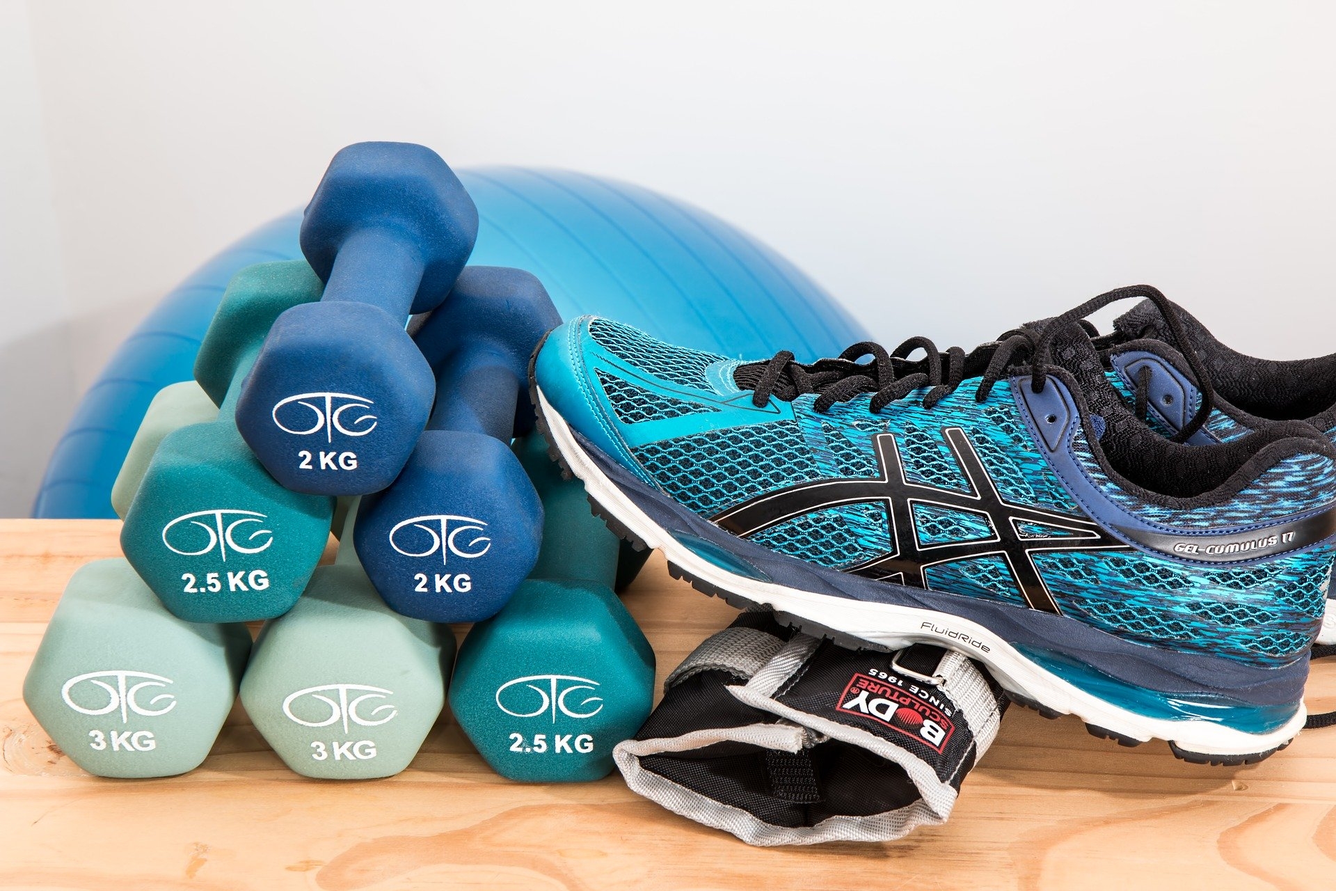 Turnschuhe und Trainingszubehör Turnschuhe und Trainingszubehör
