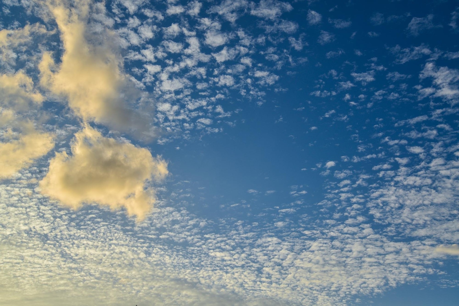 Wolken bei Sonnenuntergang