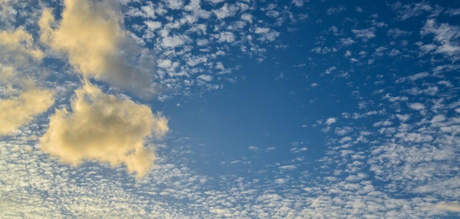 Wolken bei Sonnenuntergang