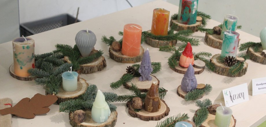 Verkaufsstand selbstgemachter Kerzen 