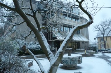 Neues Rathaus im Winter